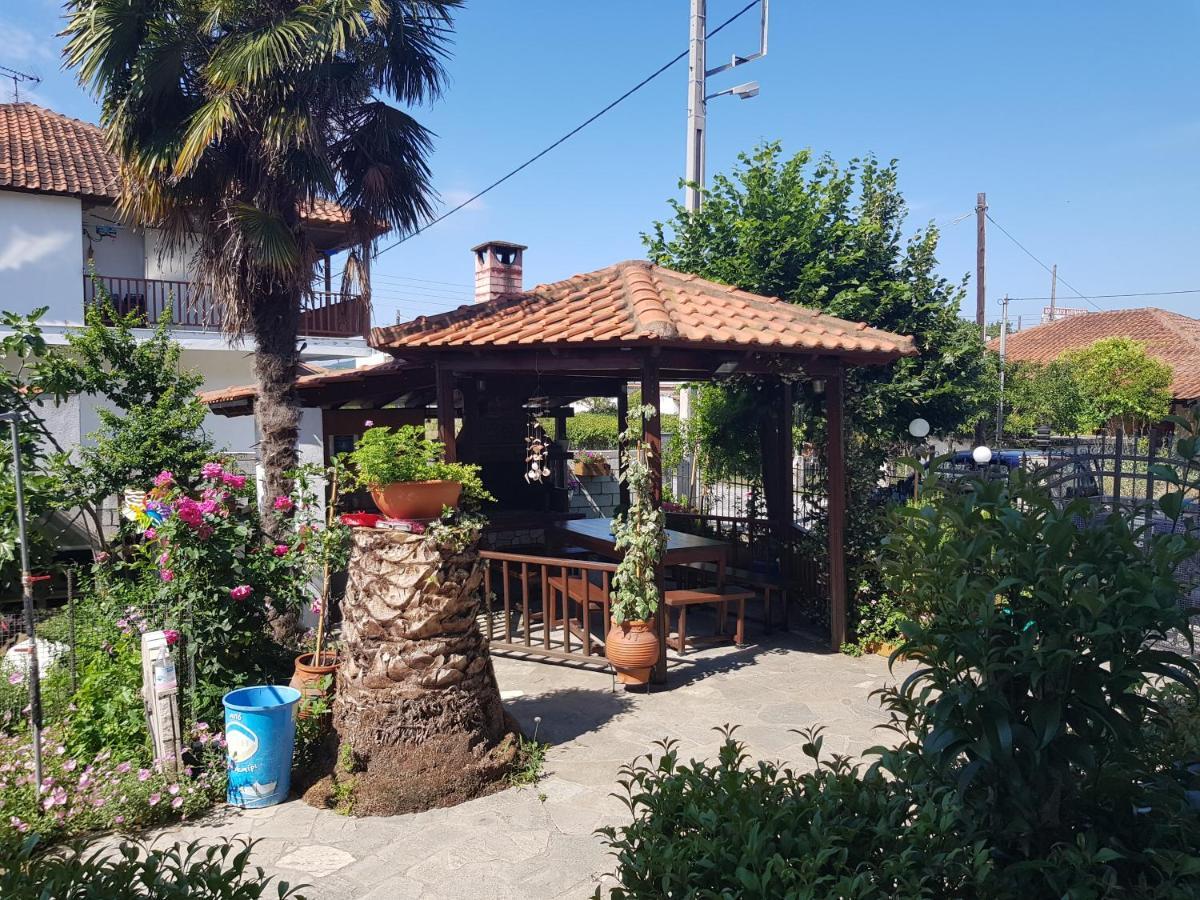 Villa Giannis 2 Vrasná エクステリア 写真
